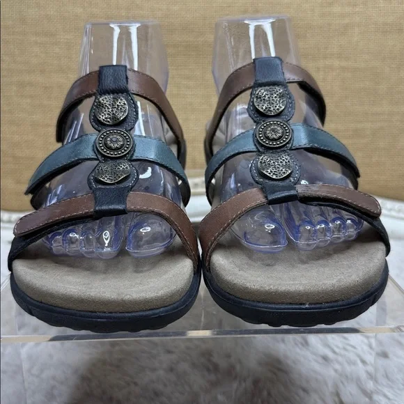 Taos Footwear Brown and Black Sandals - Picture 2 of 11